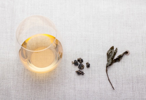 Lalani & Co: Jade Mountain Oolong The Honey Special Tea